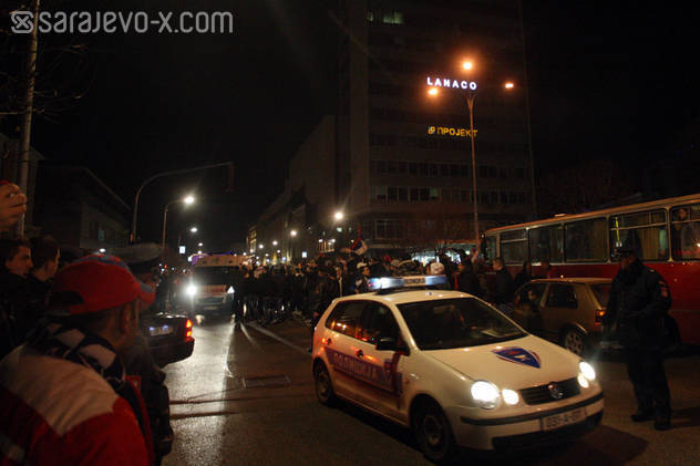 Banjalučani blokirali ulice, slave pobjede Srbije
