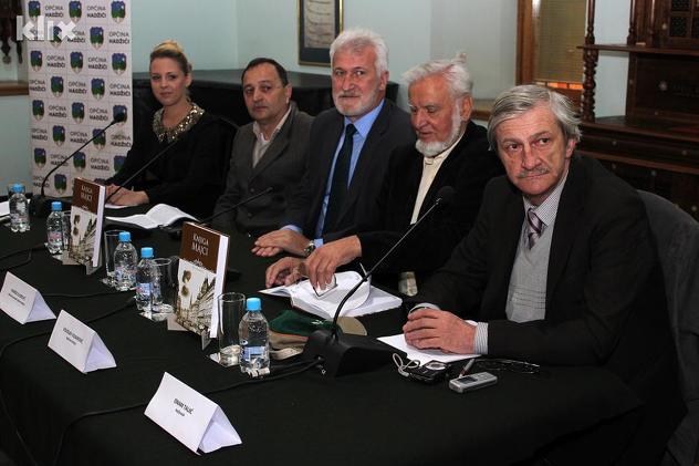 Promocija djela "Knjiga majci" Envera Čolakovića