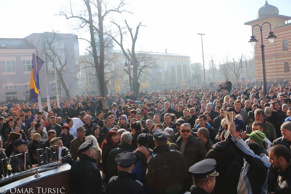 blusrcu.ba-Nezadovoljni graÄ‘ani protestovali u gradovima širom BiH