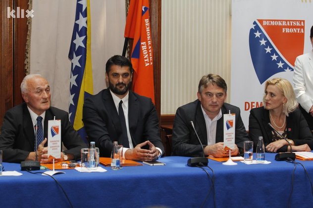 http://static.klix.ba/media/images/vijesti/140716008.2_mn.jpg