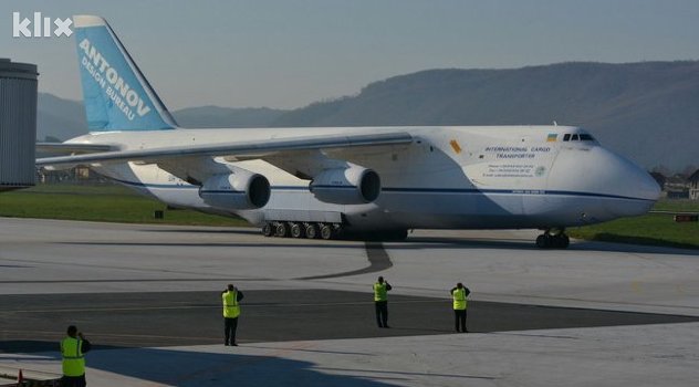 Antonov AN 124 ponovo sletio u Sarajevo