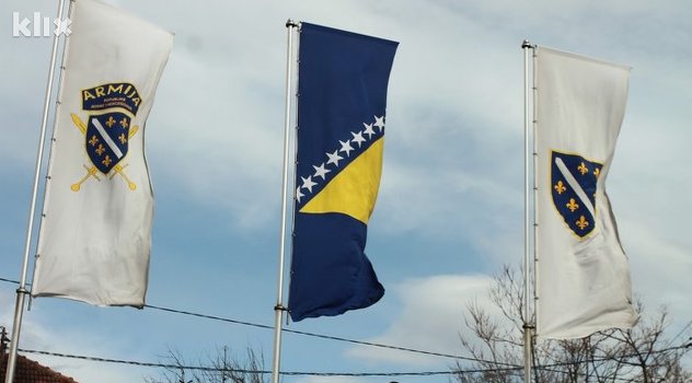 Kako je BiH 1992. dobila zastavu s ljiljanima: Cilj je bio izbjeći etničke podjele i naglasiti obnovljenu državnost