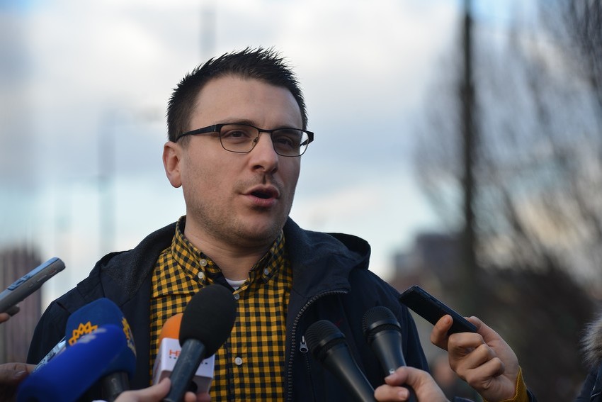 Aktivisti za izmjenu Izbornog zakona: Važni politički procesi se odvijaju u kafanama, noćnim satima, uz alkohol