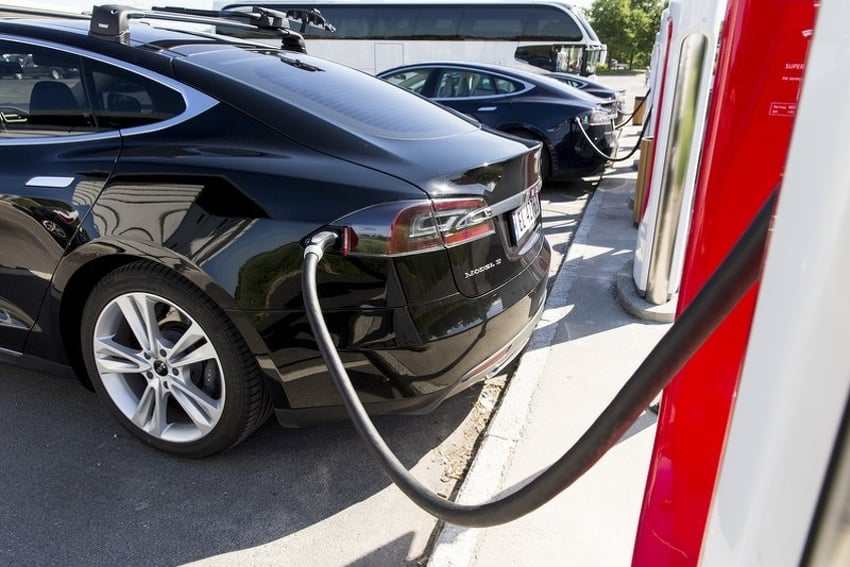 Električni automobili uskoro će biti jeftiniji od običnih zbog nižih troškova održavanja