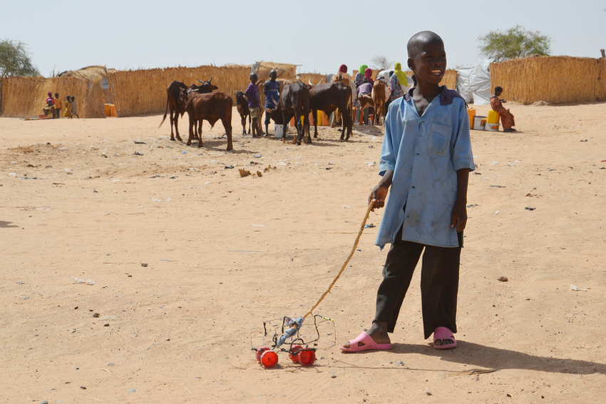 U pustinji u Nigeru od žeđi umrla 34 migranta, među njima 20 djece