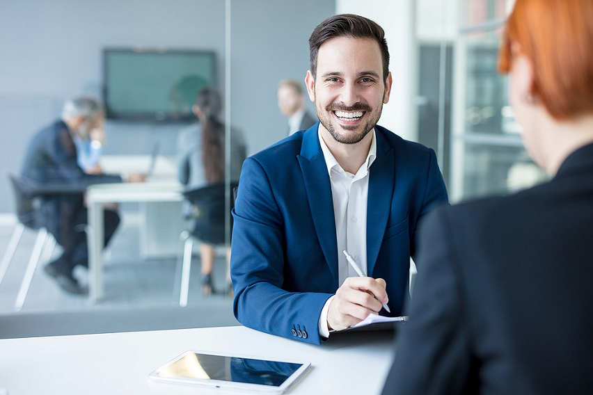 Stručni saradnik za stanovništvo - Lični bankar (m/ž)