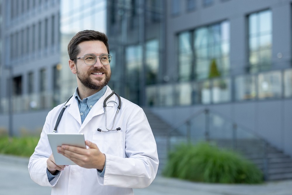 Doktor medicine (m/ž)
