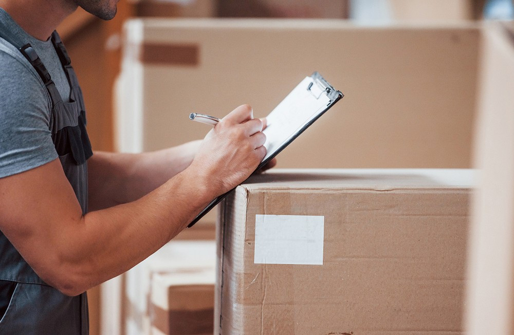 Radnik u magacinu (m/ž)