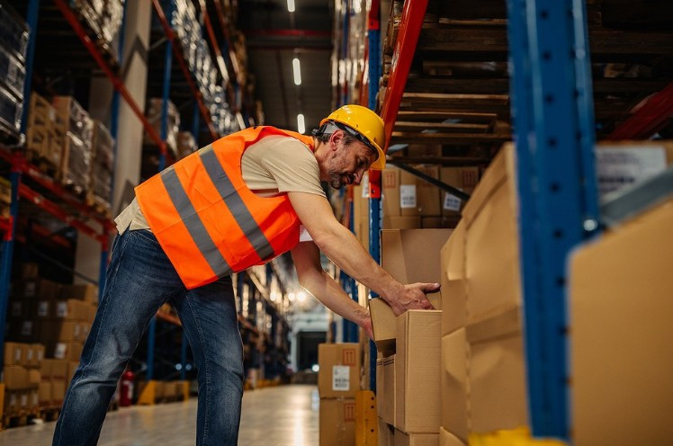 Skladišni radnik (m/ž)