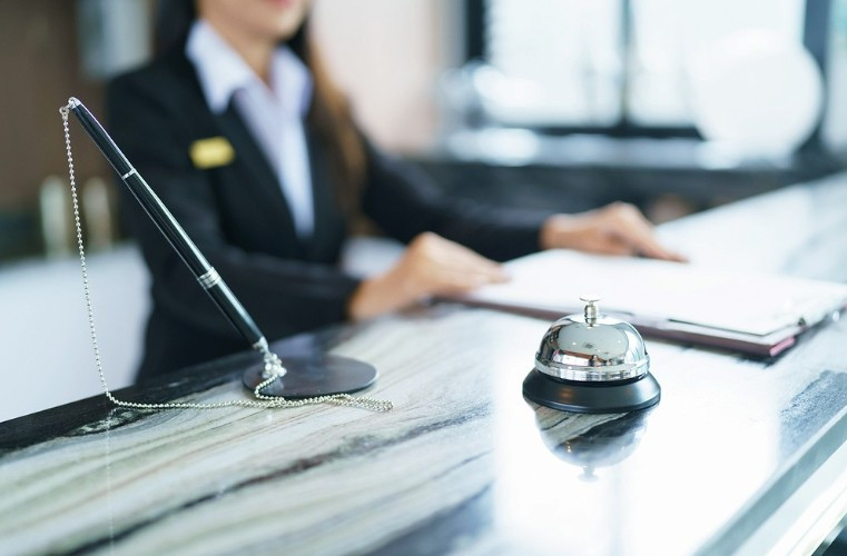Recepcioner (m/ž)