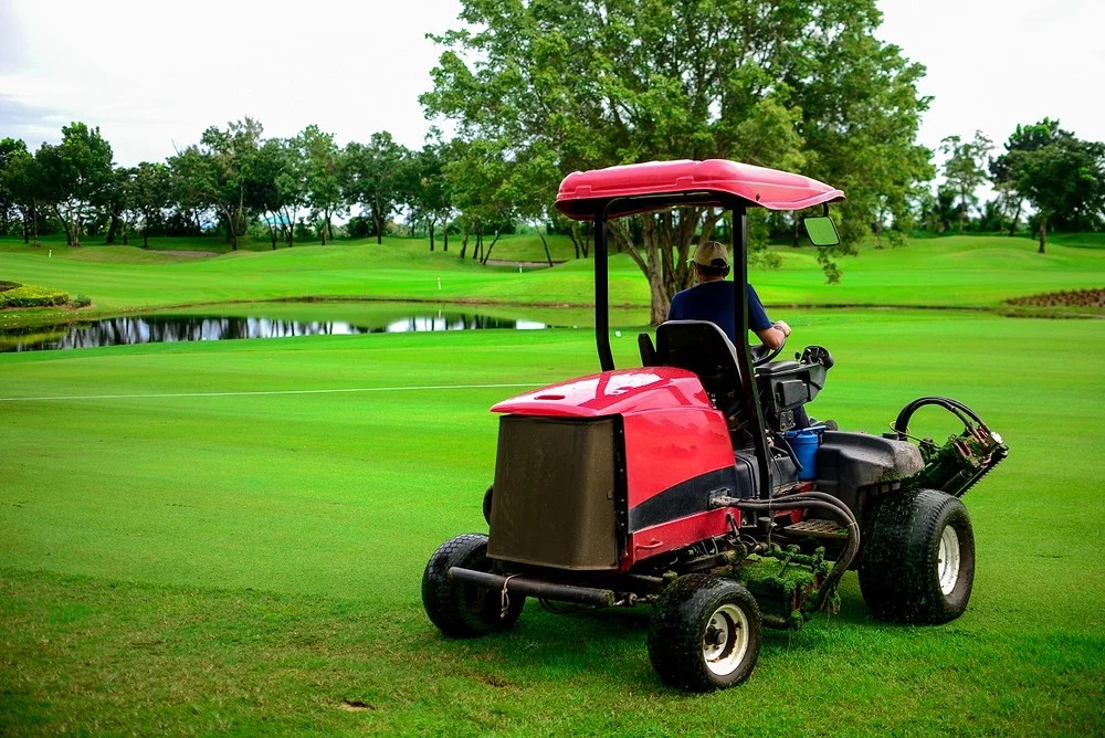 Radnik na održavanju golf terena (m/ž)