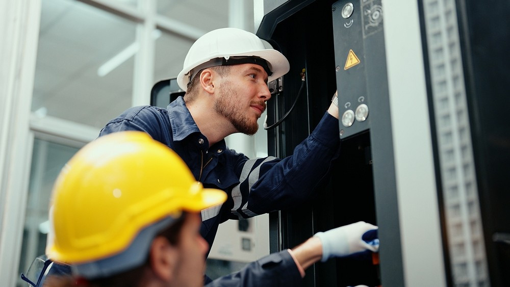 Elektro - mehaničar za CNC opremu (m/ž)