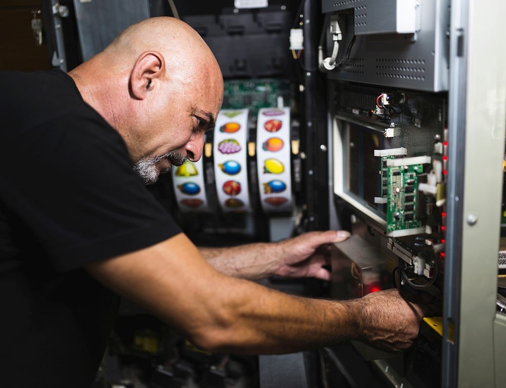 Tehničar za servis i instalaciju automata (m/ž)