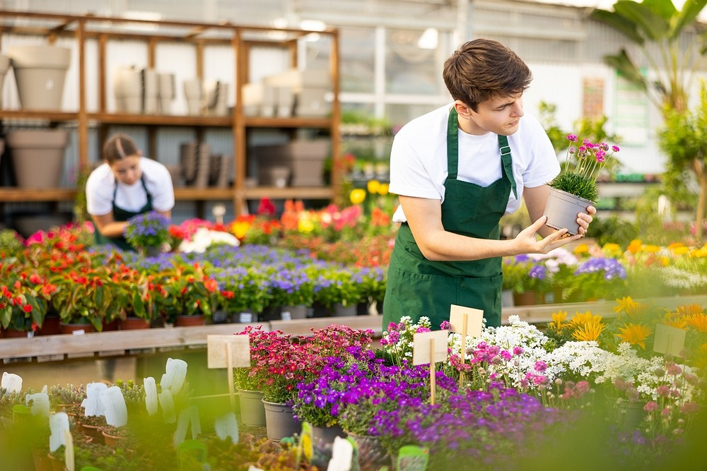 Radnici u garden centru (m/ž)