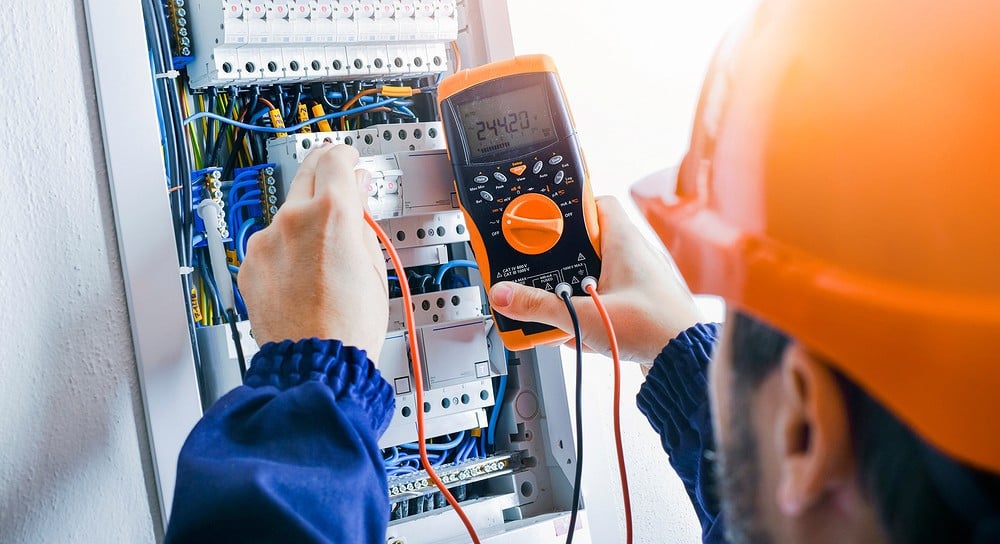 Elektromonter (m/ž)