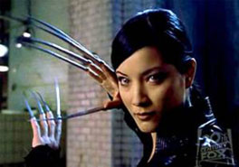 Kelly Hu kao Lady Deathstrike