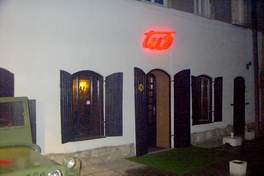 Sarajevo, Cafe bar "Tito"