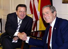 Gerhard Schroeder i George Bush