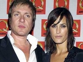Frontmen grupe Duran Duran Simon Le Bon sa suprugom Yasminom