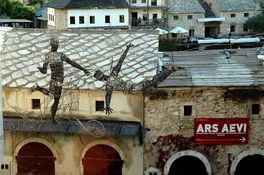 Ekvilibrist Enesa Sivca u Mostaru