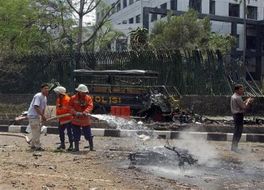 U Jakarti šest poginulih i 80 ranjenih u eksploziji autobombe