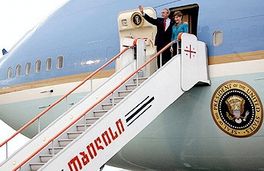 Bush doputovao u Gruziju