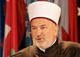 Čestitku vjernicima islamske vjere u BiH i dijaspori uputio je reisu-l-ulema Mustafa efendija Cerić