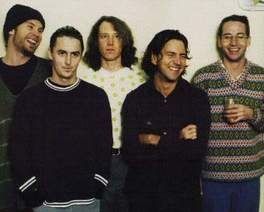"Pearl Jam" s pjesmom i "System of Down" s videom na Internetom