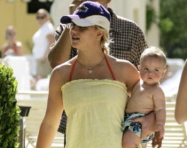 Britney će roditi djevojčicu
