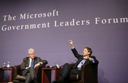 Bill Clinton i Bill Gates na konferenciji u Cape Townu