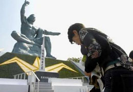 Nagasaki obilježava 61 godinu od atomskog bombardiranja