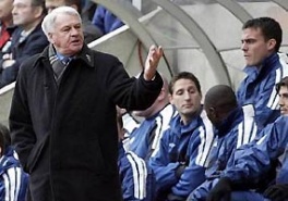 Nogomet: Sir Bobby Robson na operaciji tumora
