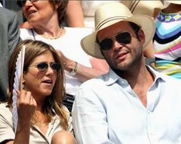 Vince Vaughn tuži novine zbog lažnog poljupca