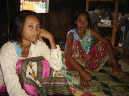 Reuters: Ro Cham (lijevo) i njena majka Ros Chamsoy (desno)