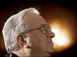 Umro Jerry Falwell, konzervativni tv evangelistički propovjednik