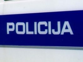 U pratnji policije vlasnici ''Bazne hemije'' napustili kompleks preduzeća