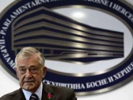 Davis: Ovlasti državnih institucija su nedovoljne da BiH funkcionira normalno i efikasno