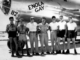 Posada bombardera B29 Enola Gay, Foto: AP