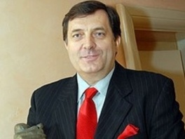 Dodik insistira na isplati plaća radnicima brodske rafinerije