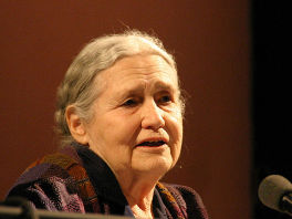 Doris Lessing: Dobiti Nobelovu nagradu "prava je katastrofa"