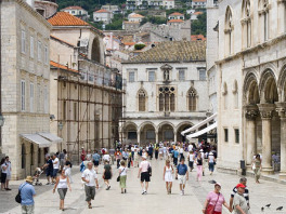 Inflacija sedam posto, rekordna razina od 2002. godine