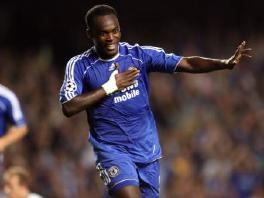 Essien ostaje u Chelseaju do 2012.