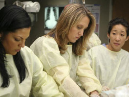 Brooke Smith nogirali iz "Uvoda u anatomiju"
