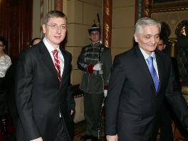 U Budimpešti se susreli Špirić i Đurčanj