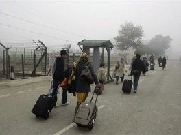 Pakistanci napuštaju granična područja