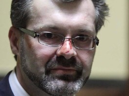 Sjednica u Skupštini Srbije prekinuta tučom