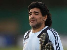 Maradona nazvao Pelea homoseksualcem