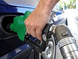 Nafta pala ispod 50 dolara zbog punih zaliha