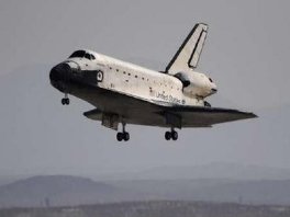 Raketoplan Atlantis sletio u Kaliforniji