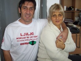 Muž Ljiljane Krajnc u golfu pet
